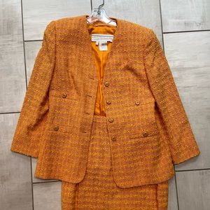 Escada ladies skirt and jacket set size 36